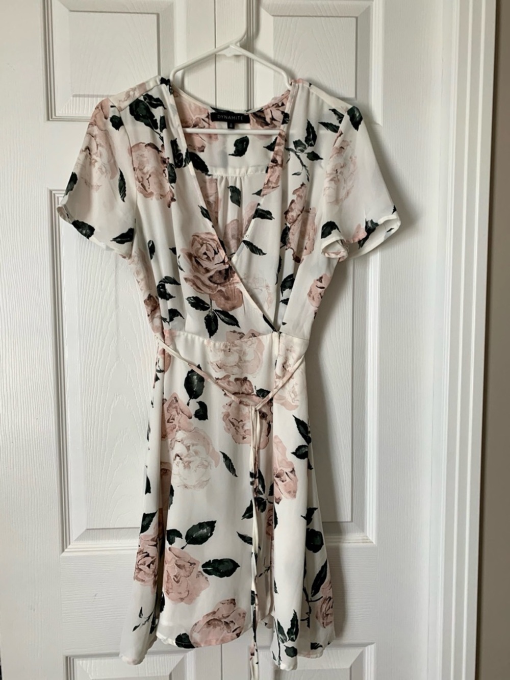 Dynamite Blush Floral V-Neck Tank